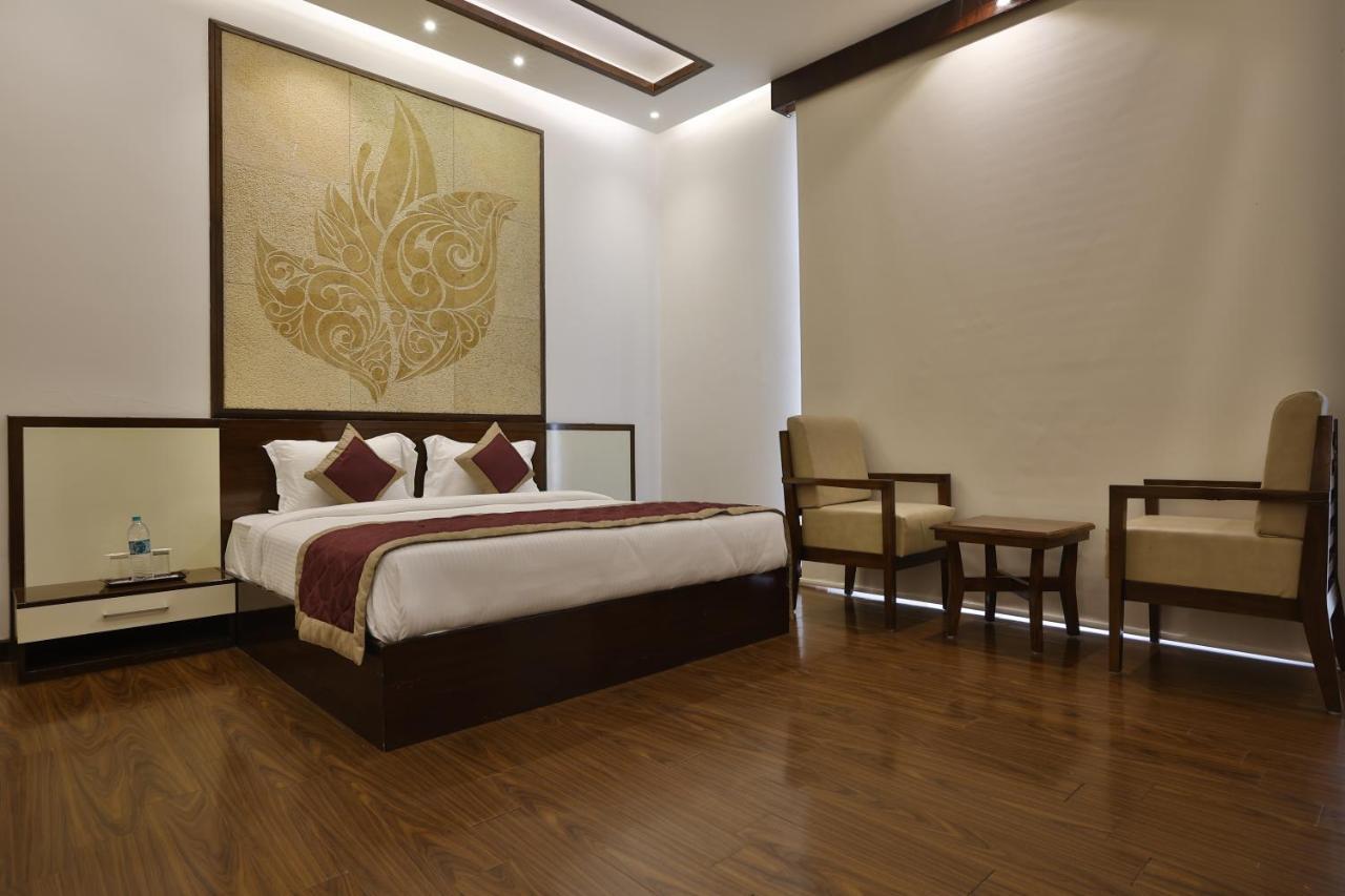 Mannat Haveli Hotell Kurukshetra Eksteriør bilde